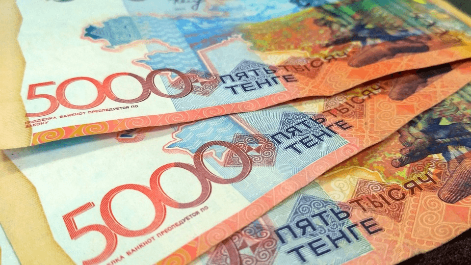 Бессрочный период обмена тенговых банкнот пообещали ввести в Казахстане
